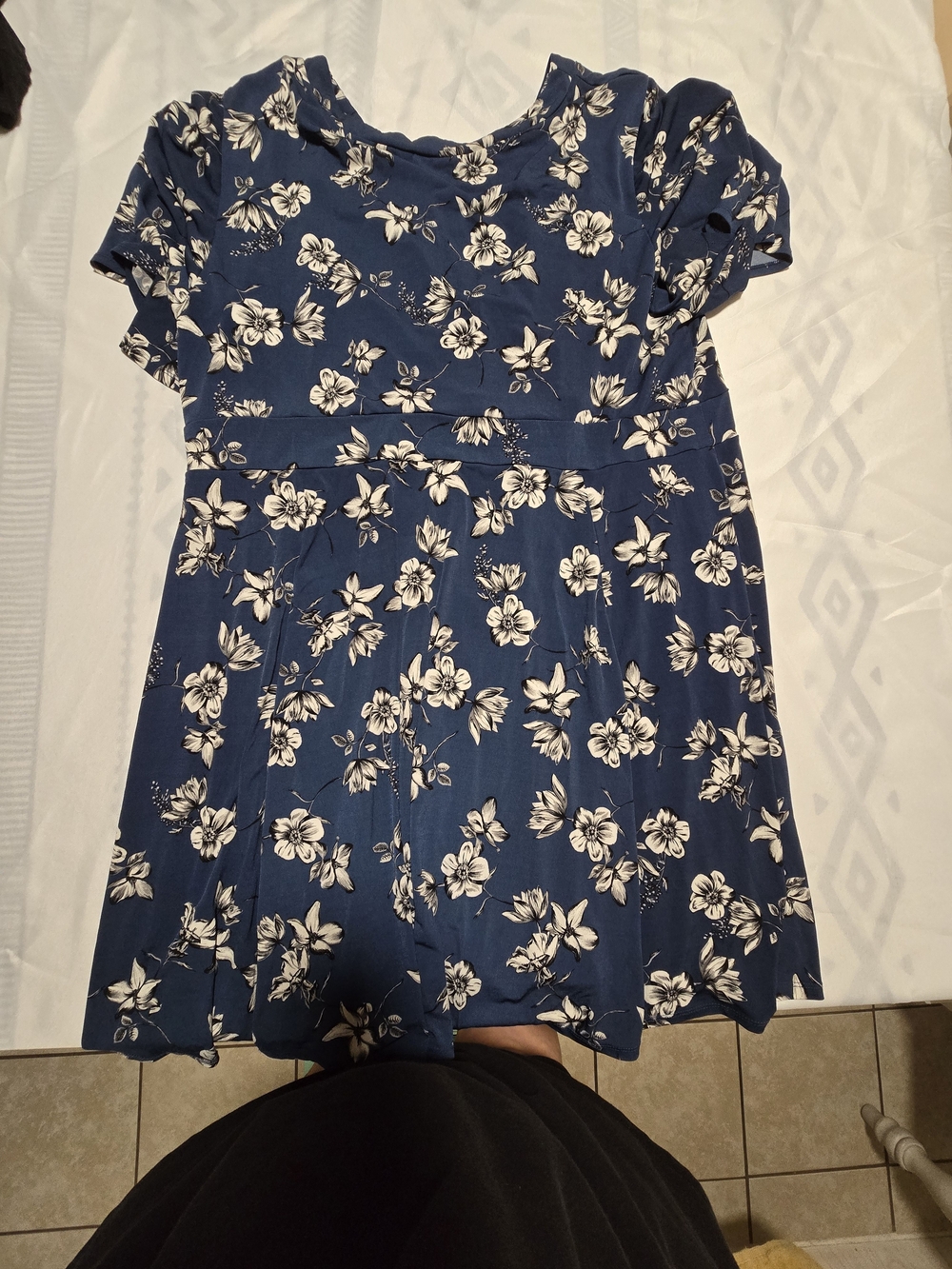 torrid Blue Floral Top with White Flowers